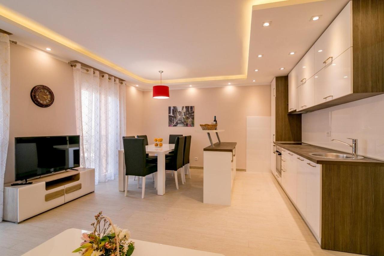 Apartmani Matej コトル エクステリア 写真