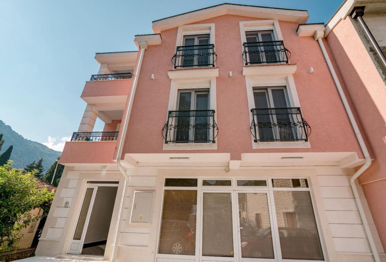 Apartmani Matej コトル エクステリア 写真