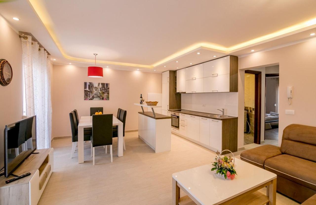 Apartmani Matej コトル エクステリア 写真