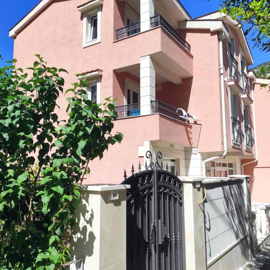 Apartmani Matej コトル エクステリア 写真